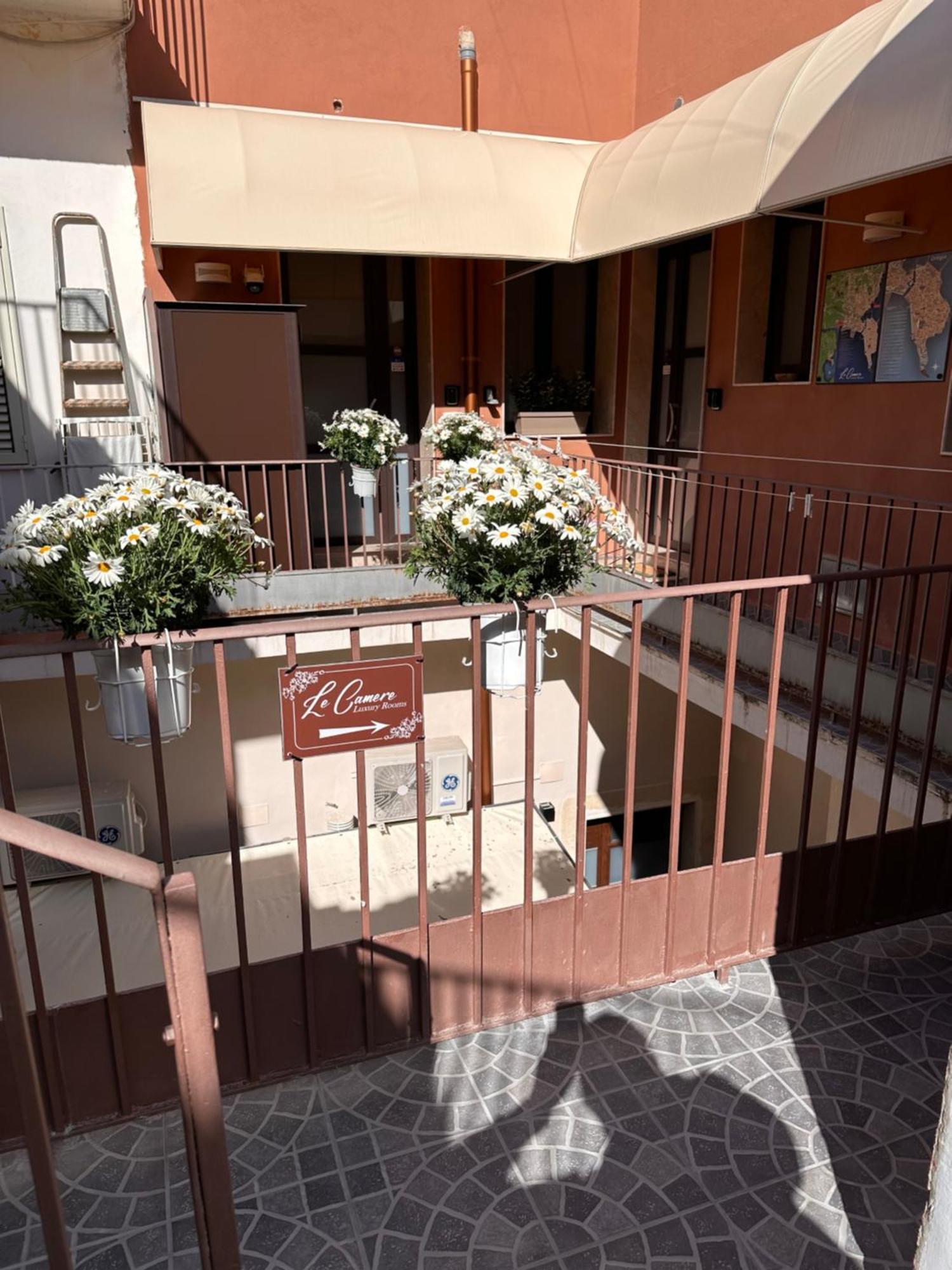 Le Camere Luxury Rooms Siracusa Syracuse Exterior photo